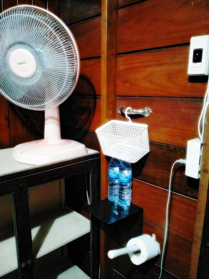 Ray Nu Guest House Ayutthaya Bagian luar foto