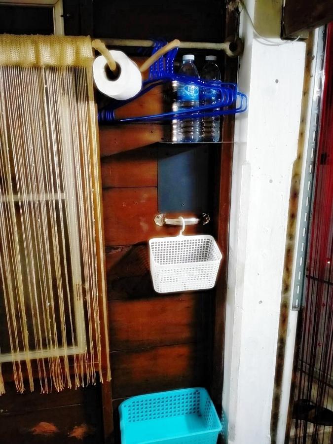 Ray Nu Guest House Ayutthaya Bagian luar foto