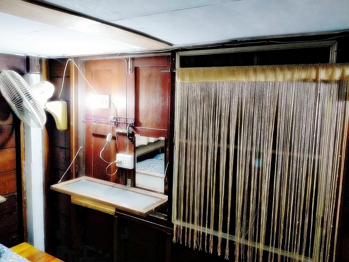 Ray Nu Guest House Ayutthaya Bagian luar foto